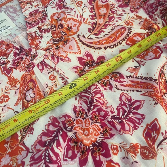 Umgee Floral Paisley Ruffle Neck Blouse / Med - Picture 8 of 9